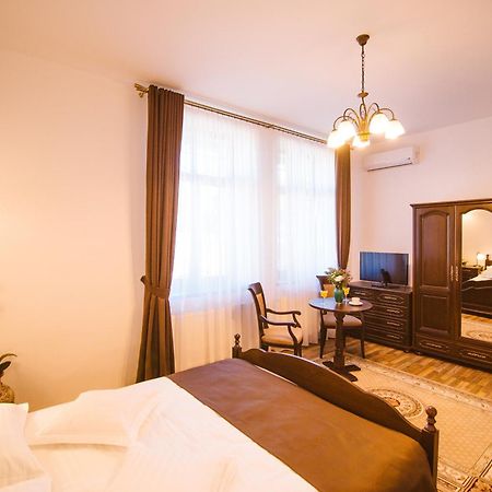 Hotel Karlhof Sebeş Habitación foto