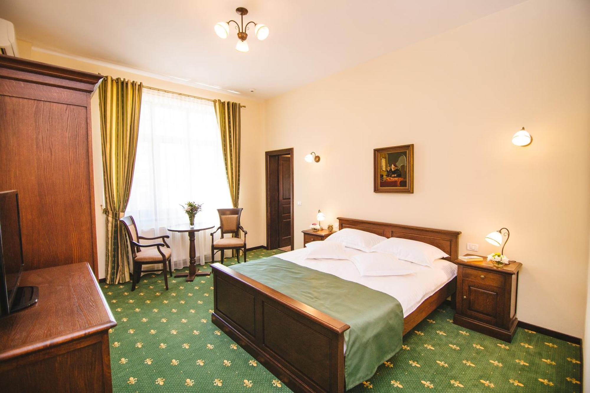 Hotel Karlhof Sebeş Habitación foto