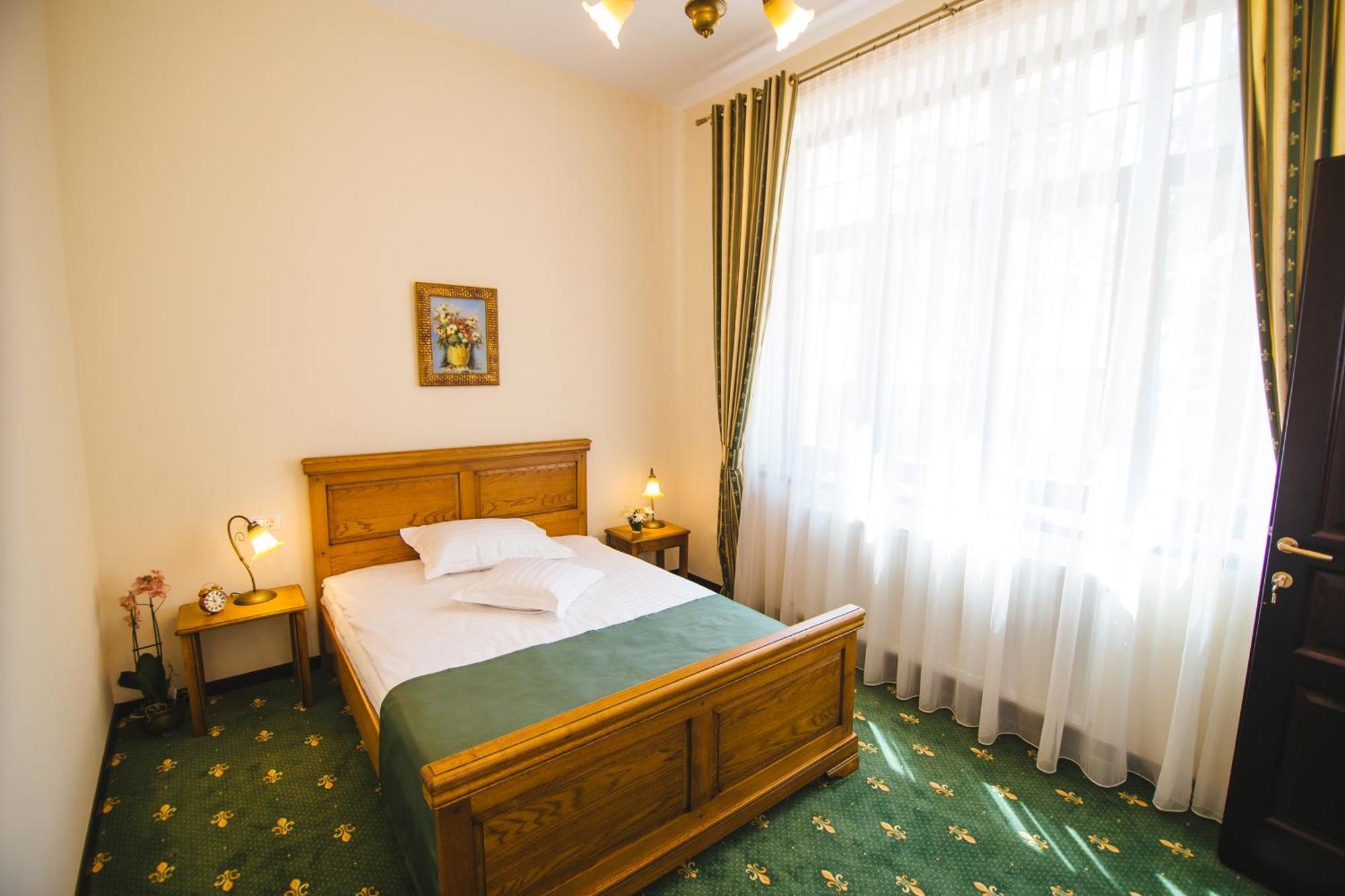 Hotel Karlhof Sebeş Habitación foto