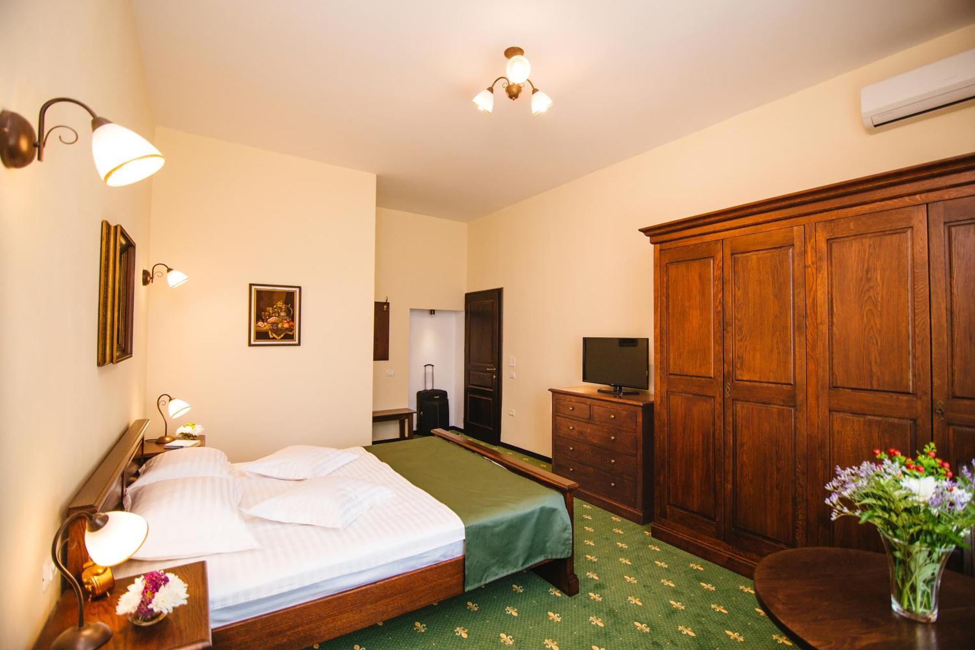 Hotel Karlhof Sebeş Habitación foto